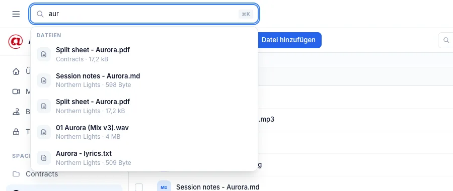 Die Suche nach „aur“ listet fünf Dateien: Split Sheets, Session-Notizen, den Aurora-Mix und den Songtext, jeweils mit ihrem Space.
